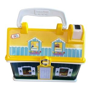 🔴SOLD 2008 Fisher Price House Carrying Case🔴